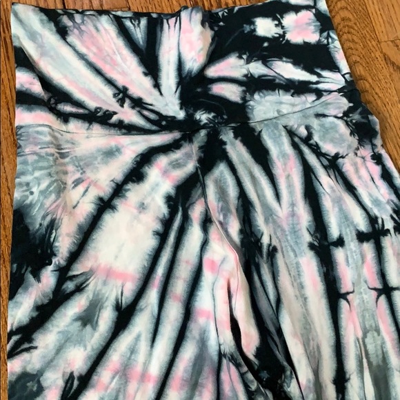 Funky Leggings - Picture 2 of 5